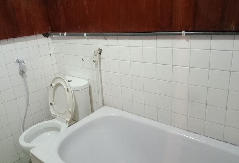 호텔 Tawangmangu Wonder Park