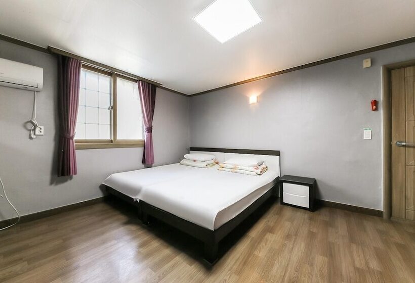 Motel Suncheon J