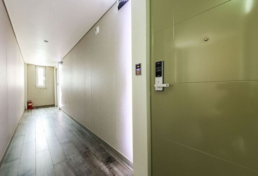 فندق على الطريق Haenam Namdo