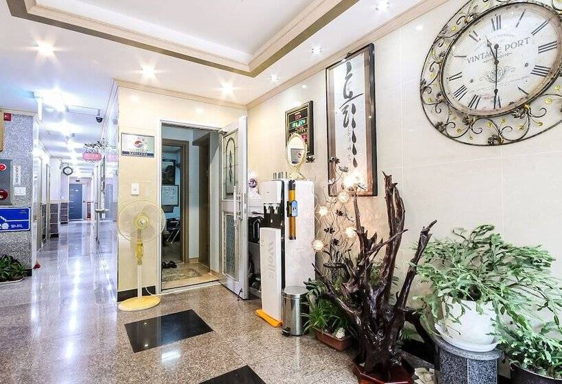 فندق على الطريق Ulleung Ace