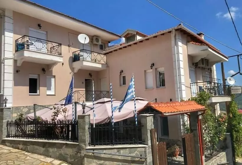Majatalo Guesthouse Monopati   ξενώνας μονοπάτι