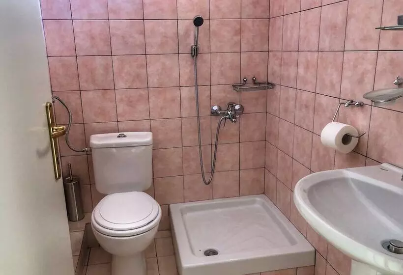 Majatalo Guesthouse Monopati   ξενώνας μονοπάτι