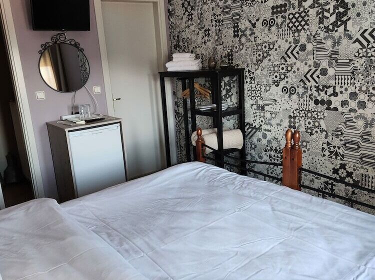 Pensione Guesthouse Monopati ξενώνας μονοπάτι