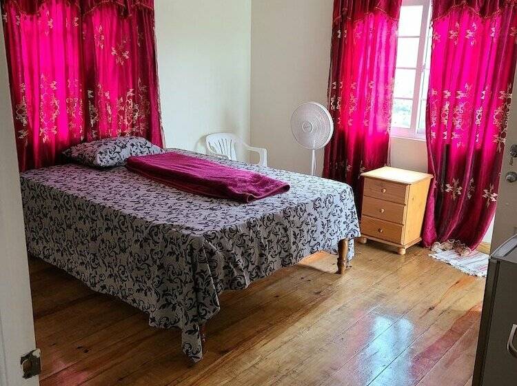 پانسیون Jay S Guest House Ii