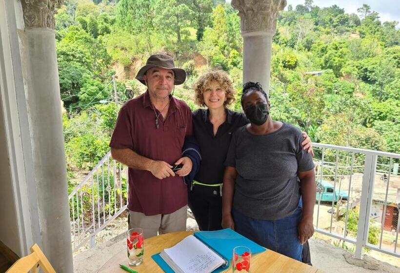 پانسیون Jay S Guest House Ii