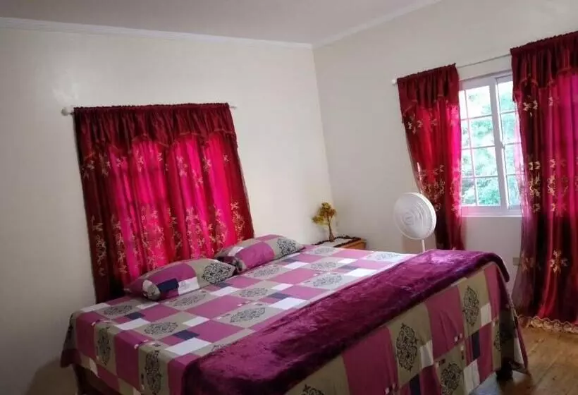 پانسیون Jay S Guest House Ii