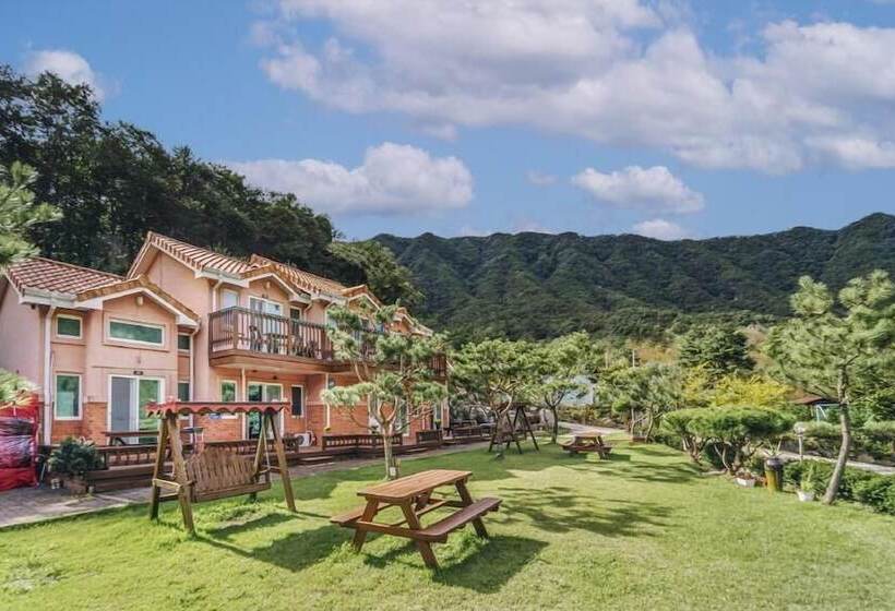 Pocheon Swimpyo Pension