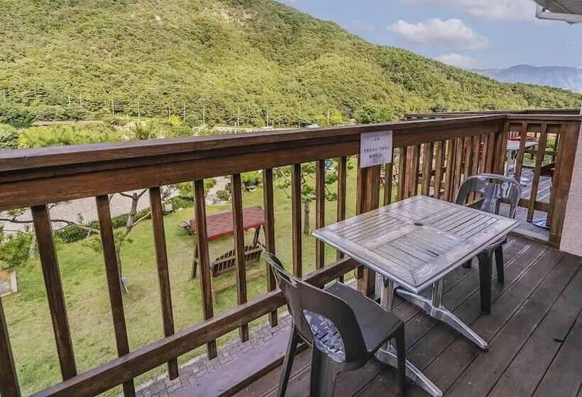 Pocheon Swimpyo Pension