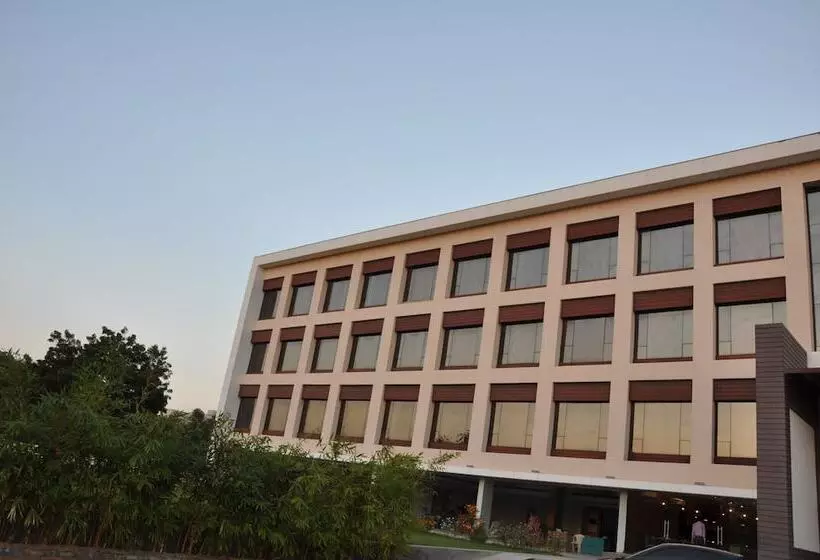 Pride Biznotel Manjusar