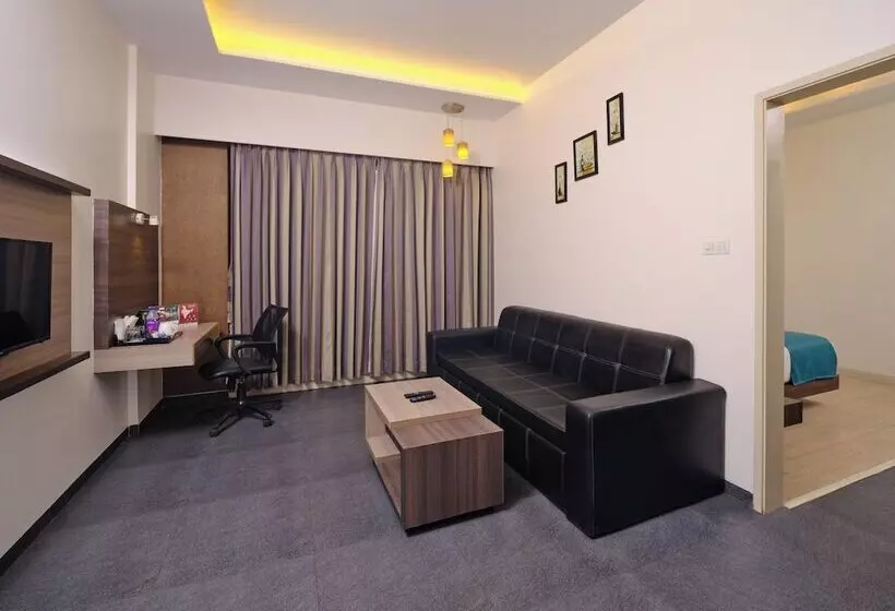 Pride Biznotel Manjusar