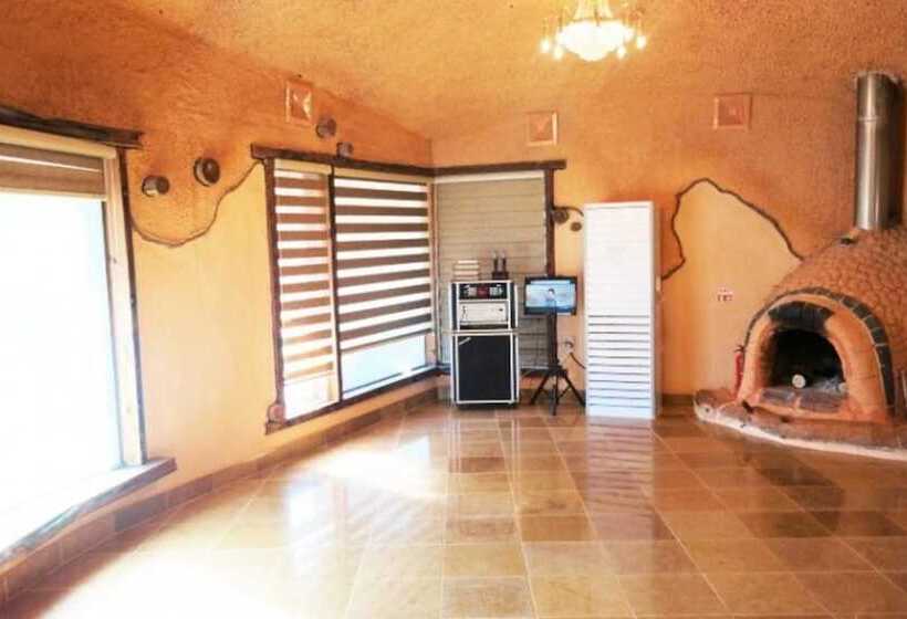 Seongju Gayagyeung Pension