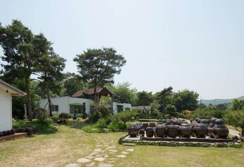 Anseong Songjiwon Pension