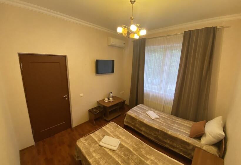 ベッドアンドブレックファースト La Villa