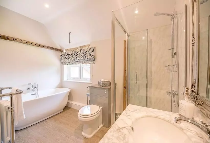 Chapel Cottage, Pond Hall Farm, Hadleigh