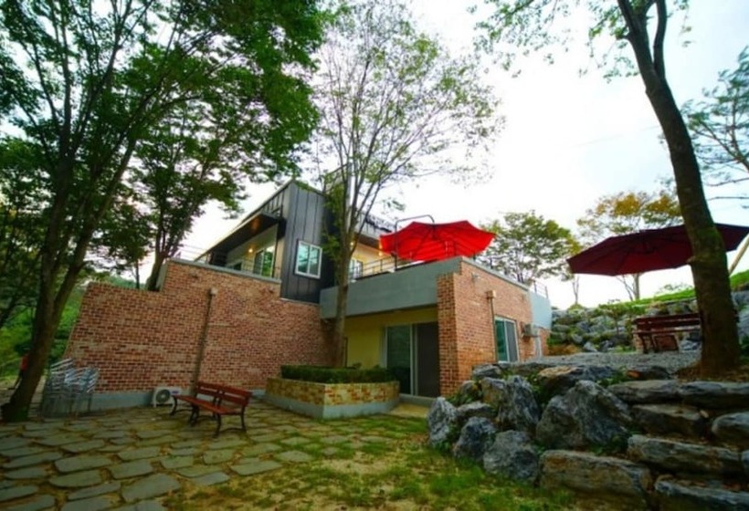 Goesan Namusori Pension