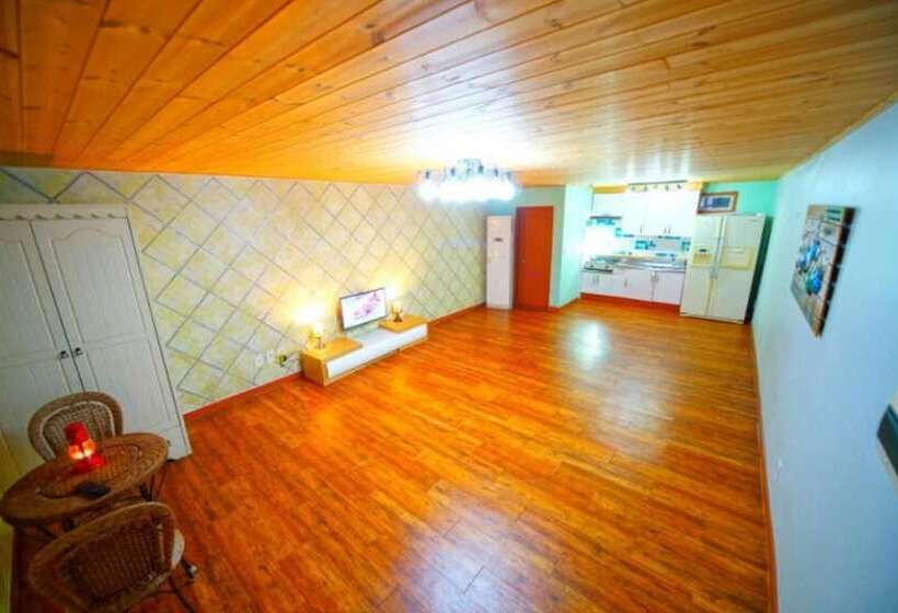 Goesan Namusori Pension