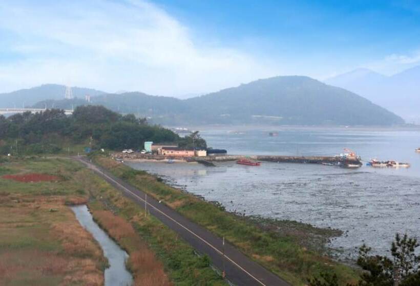 Goheung Naro In Byeolbit Pension