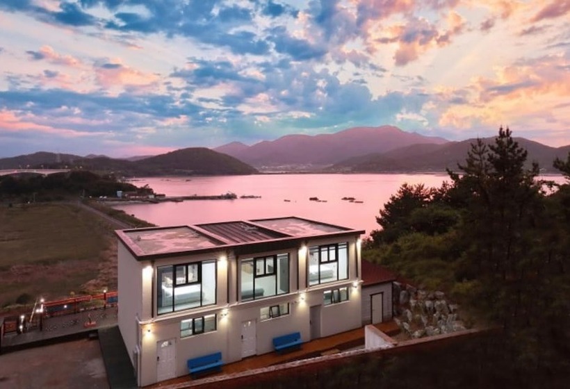 Goheung Naro In Byeolbit Pension