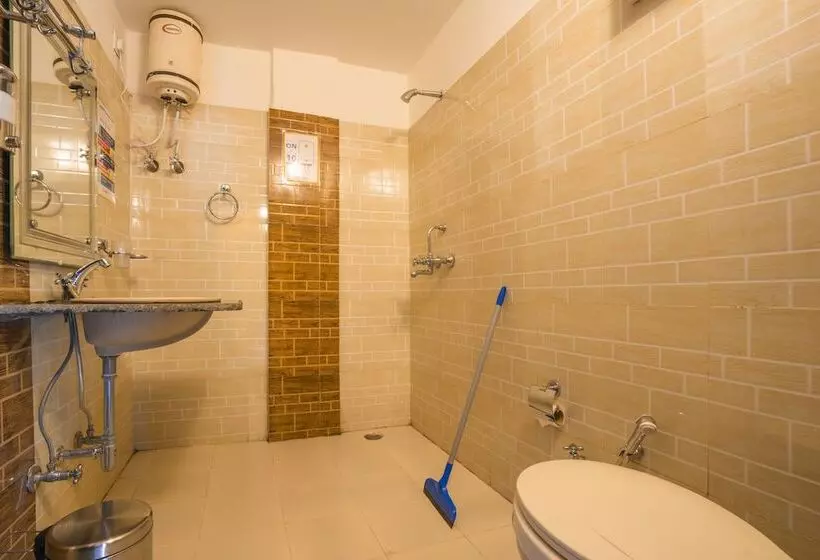 Gostops Mukteshwar   Hostel