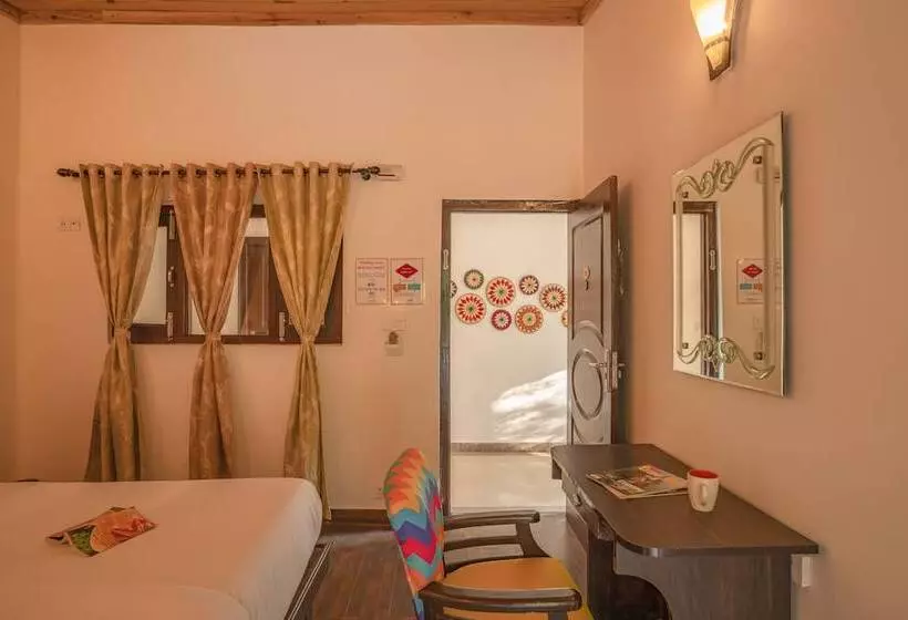 Gostops Mukteshwar   Hostel