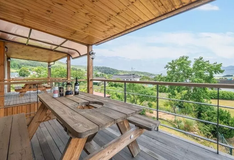 Gyeongju Baobao Pet Pension