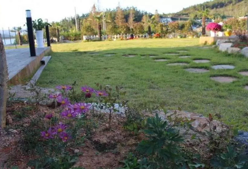 Haenam Ttangkkeunmaeul Hwigelri Pension