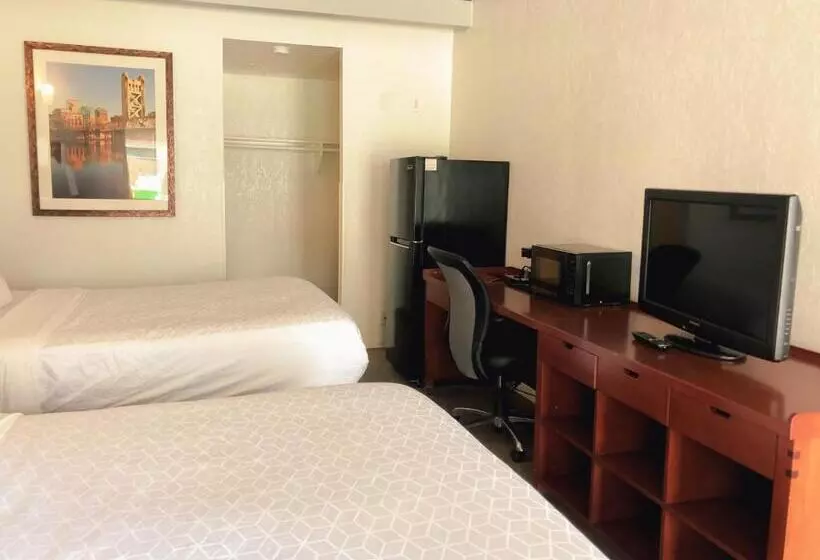 Hotelli Super 8 By Wyndham San Jose Airport