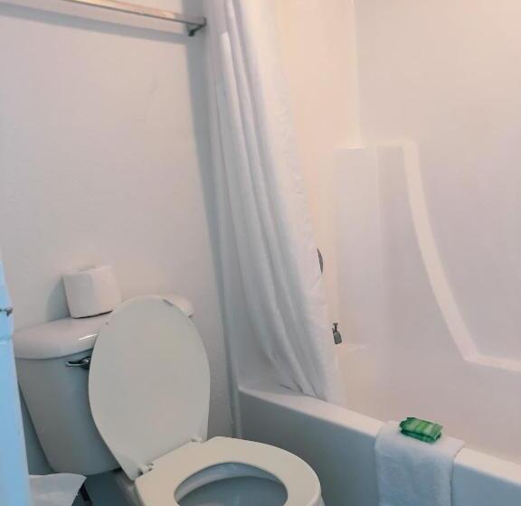 فندق Super 8 By Wyndham San Jose Airport