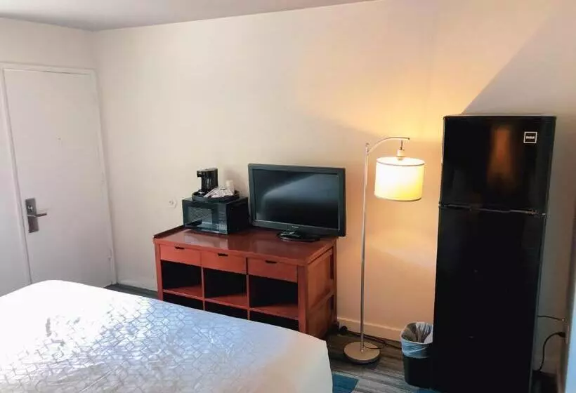 Hotelli Super 8 By Wyndham San Jose Airport