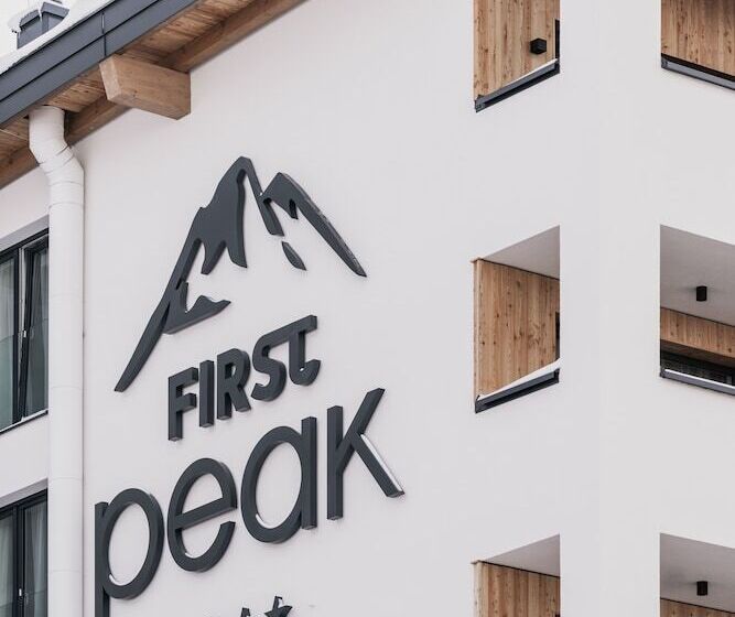 ホテル Firstpeak Zauchensee