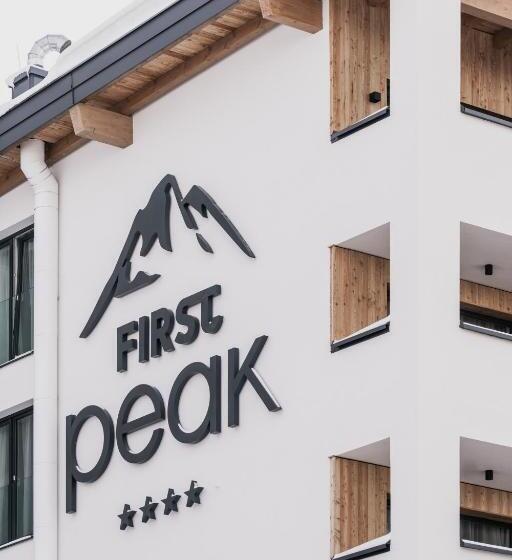 ホテル Firstpeak Zauchensee