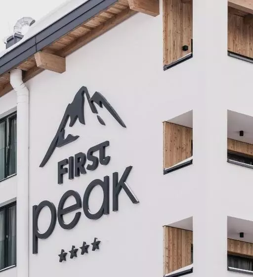 ホテル Firstpeak Zauchensee