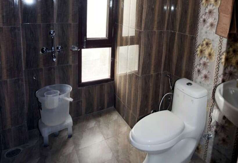 فندق Goroomgo Divine Hills Shimla