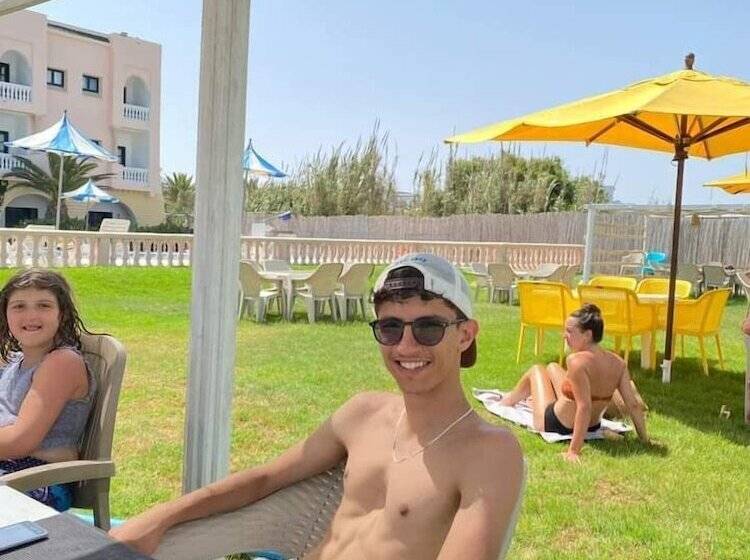 فندق Hôtel Résidence El Fatimi