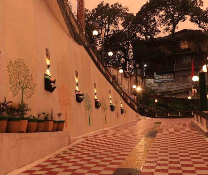 בית מלון כפרי Pride Ashiyana Resort Mussoorie