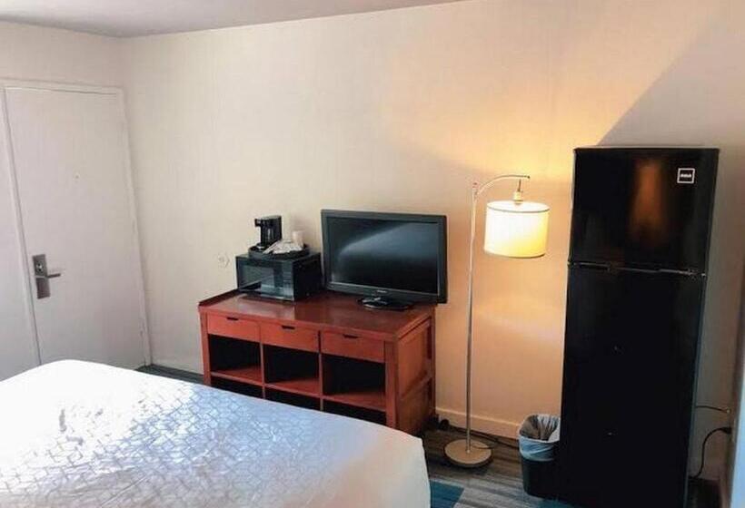 فندق Super 8 By Wyndham San Jose Airport