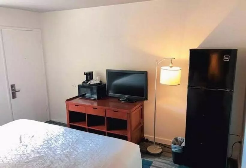 Hotelli Super 8 By Wyndham San Jose Airport