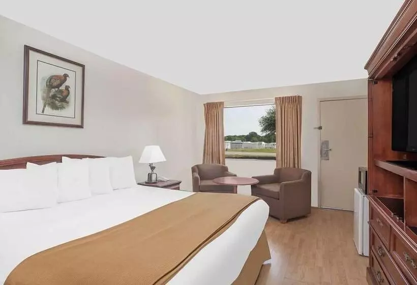 Motelli Courtyard Hotel & Event Center