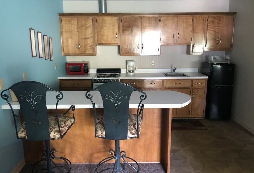 Motel The Tompkinsville Inn