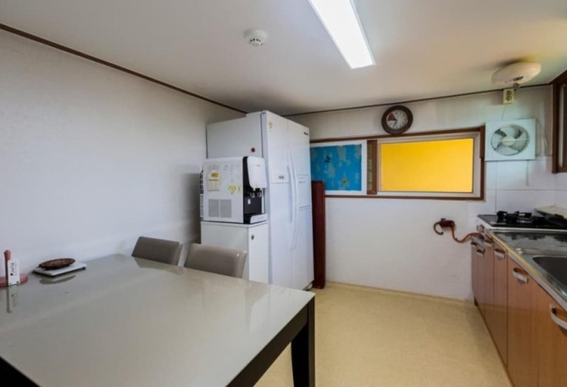 Naju Mejuggookpineun Naju Pension