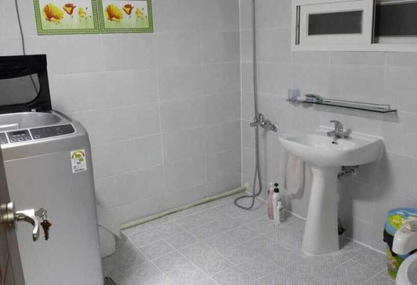 Naju Mejuggookpineun Naju Pension