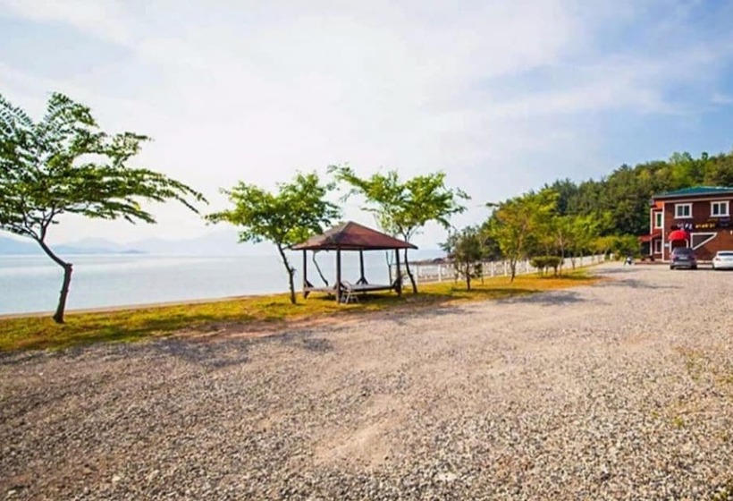 Namhae Bamsum Story Pension