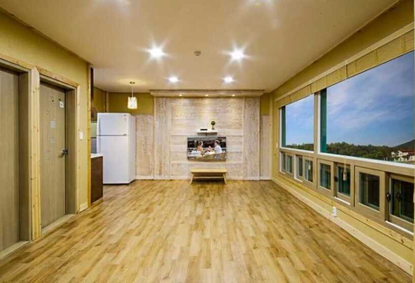 Namhae Bamsum Story Pension