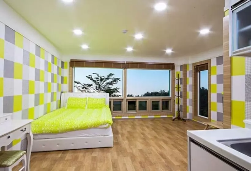 Namhae Bamsum Story Pension