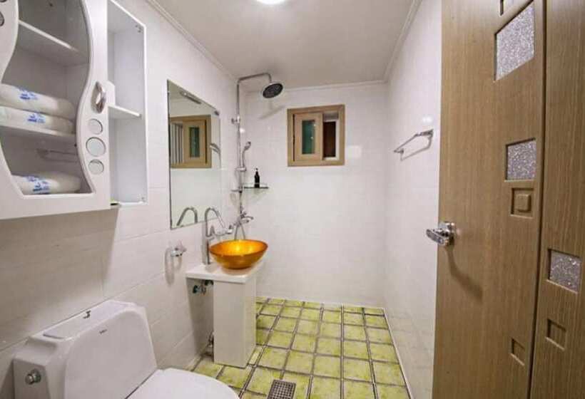 Namhae Bamsum Story Pension