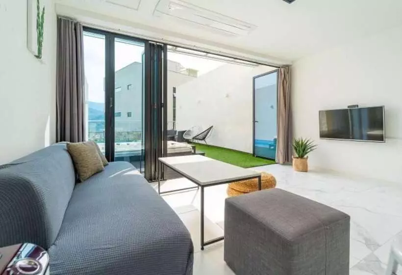 ペンション Hapcheon Rest Pool Villa