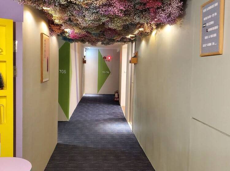 پانسیون Stay A Moment Inn