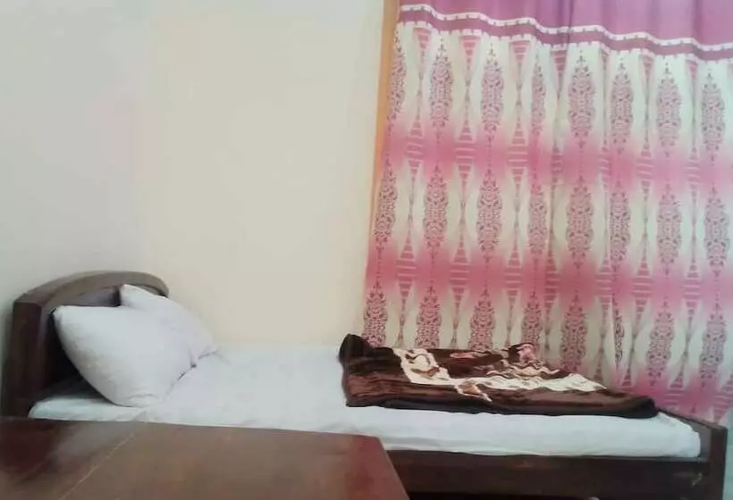 پانسیون The Riverine Inn