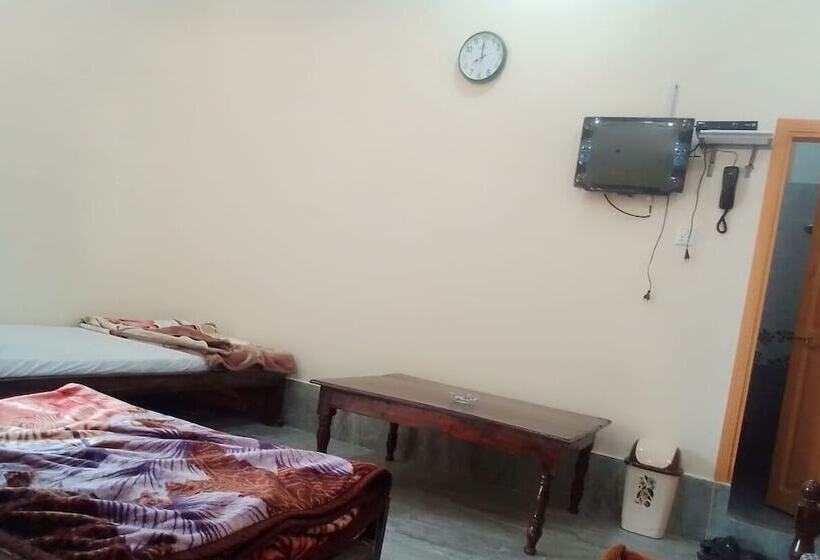 Pensión The Riverine Inn