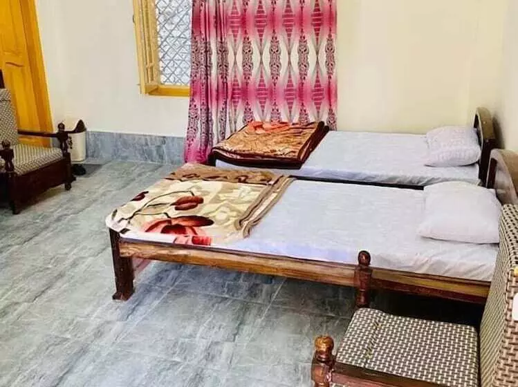 پانسیون The Riverine Inn